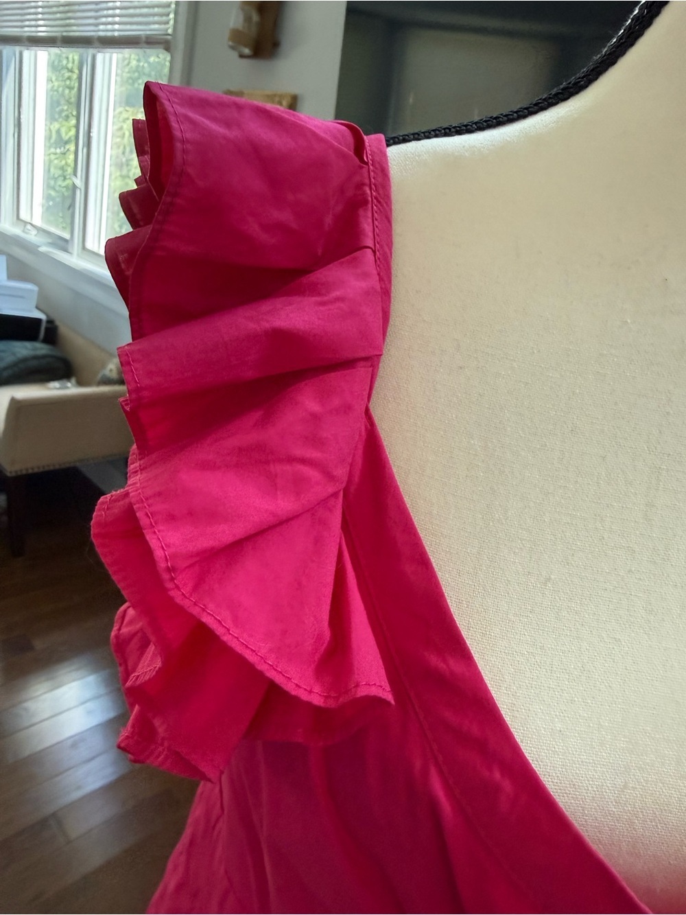 Bright Fuchsia Ruffle Sleeve Dress size Large - Picture 3 of 9